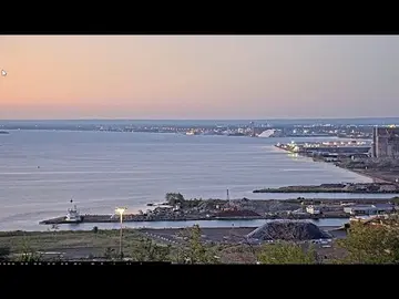 Latest image of Duluth Harbor Cam
