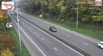 Latest image of A470 Nantgarw South Footbridge