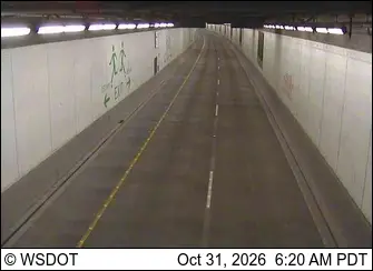 Latest image of SR 99 at MP 30.9: NB Tunnel, South end