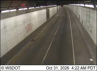 Latest image of SR 99 at MP 30.8: SB Tunnel, South end