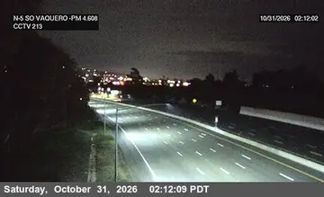 Latest image of I-5 : (213) South of Avenida Vaquero On