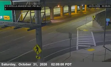 Latest image of I-5 : (530) Katella & Anaheim Way