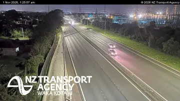 Latest image of SH1 Bairds Rd Overbridge